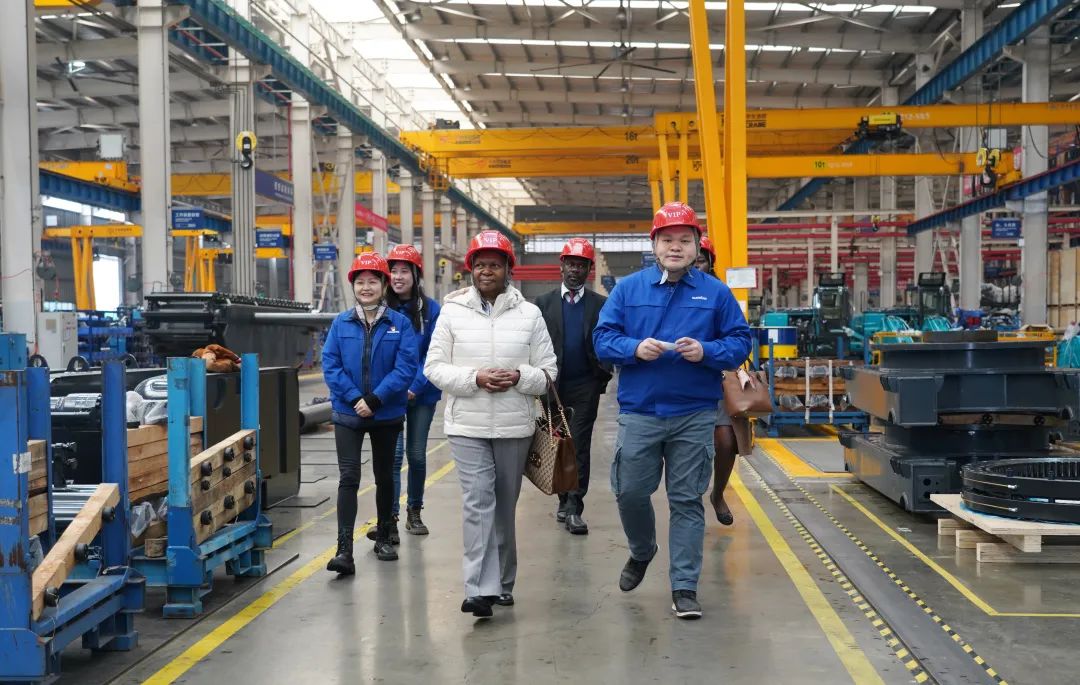 乌干达驻华大使到访3044am永利集团智能