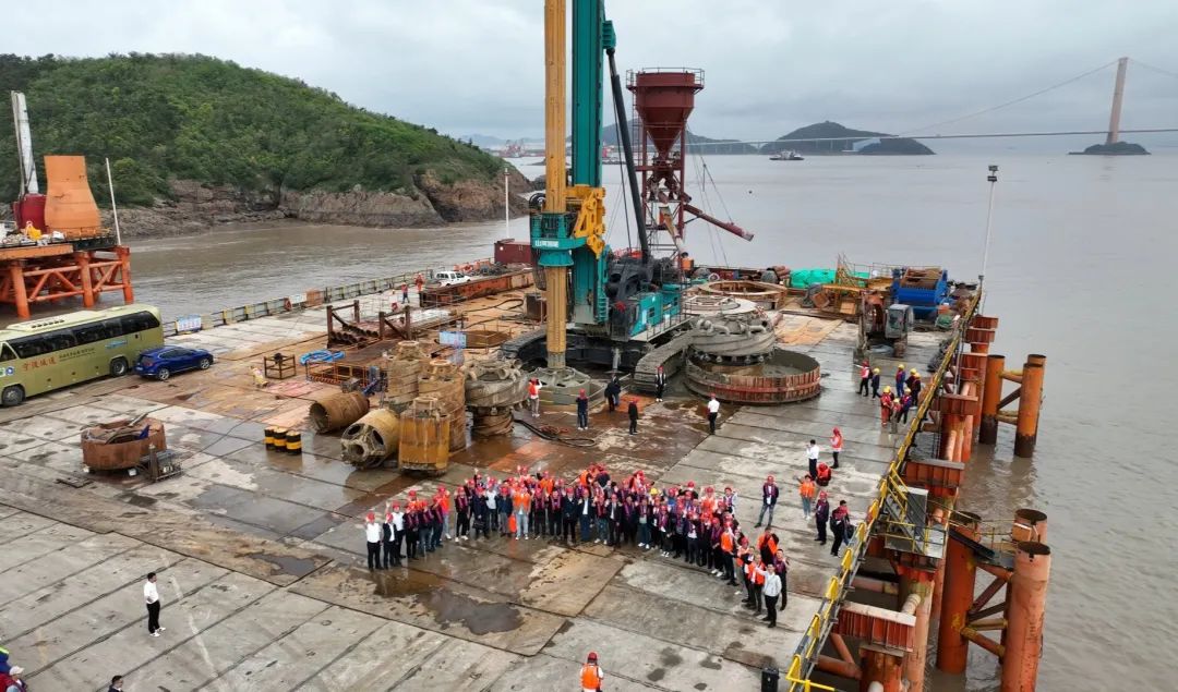 超等装备助建超等工程！！！3044am永利集团智能超等旋挖钻机SWDM1280推介会乐成举行