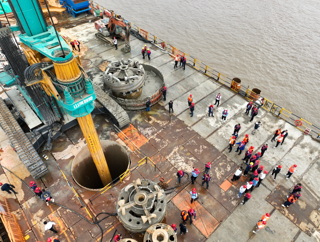 超等装备助建超等工程！！！3044am永利集团智能超等旋挖钻机SWDM1280推介会乐成举行