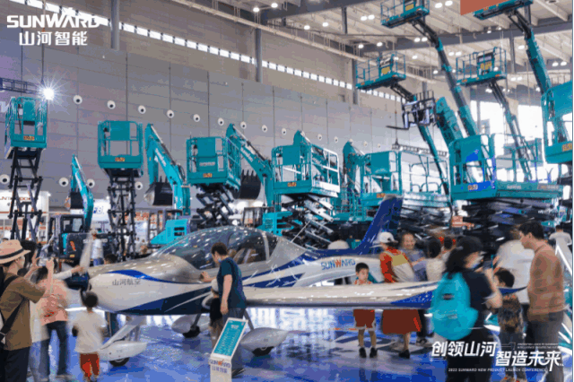 闪灼2023 CICEE！！！看3044am永利集团智能“明星产品”有多“炫”