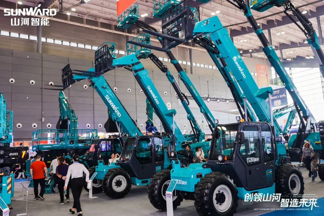 聚焦电动化、、、智能化！！！3044am永利集团智能全系列高空机械产品亮相长沙展