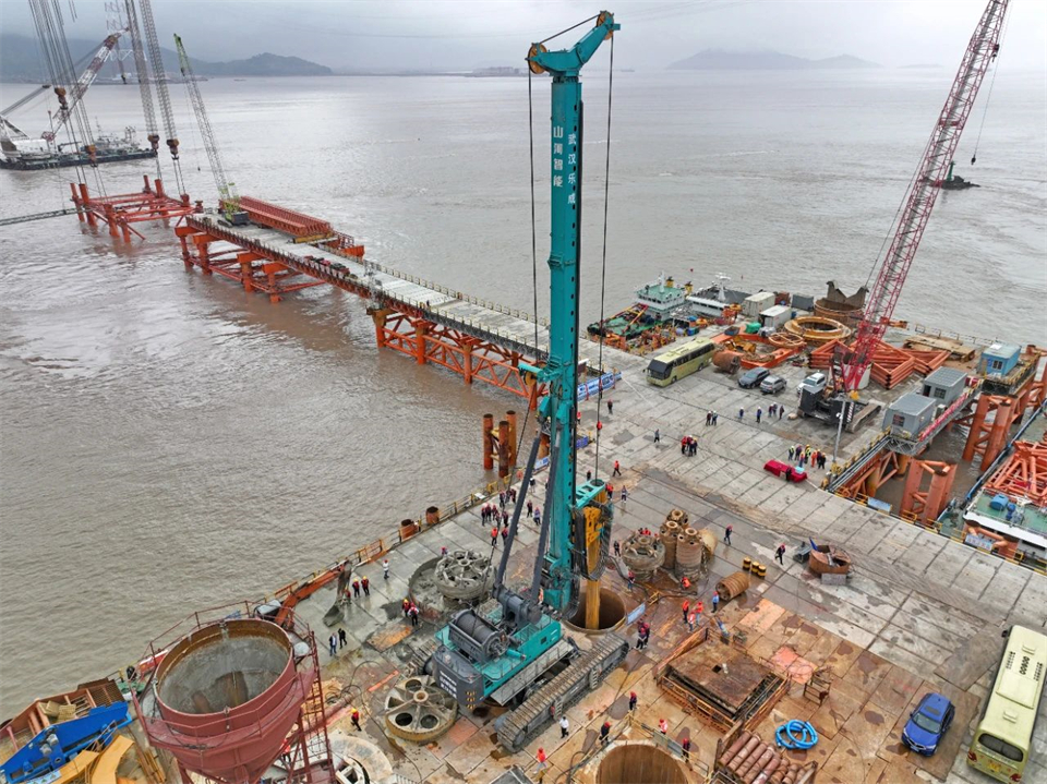 两项单冠，，，行业唯一！！3044am永利集团智能两款桩工产品同获制造业单项冠军