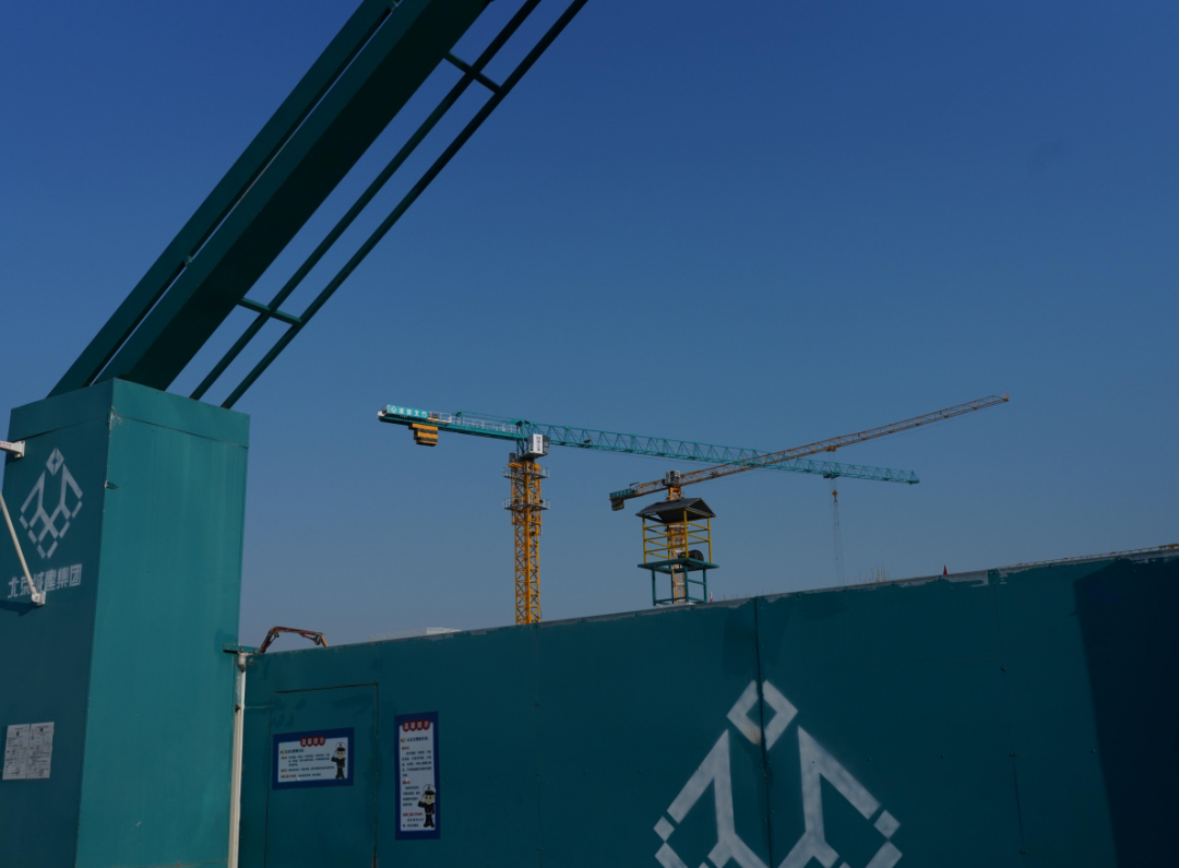 赶进度、、、抢节点！！！3044am永利集团江麓助力北京市属重点项目建设