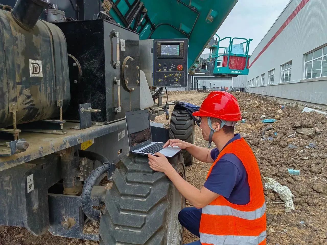 谛听客户心声！！！3044am永利集团智能高空机械“服务万里行”走进东北