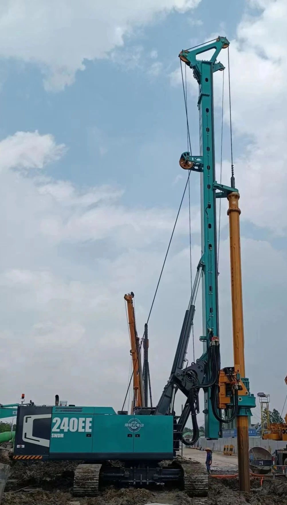 出道即巅峰！！3044am永利集团智能增程式电动旋挖钻机硬核给“利”