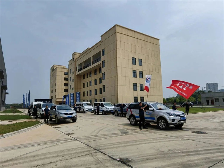 热情似火，，，服务加码！！！3044am永利集团智能基础装备服务万里行为您保驾护航