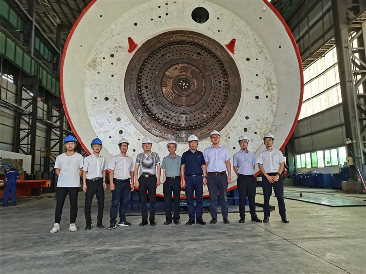 首战华东市！！中铁3044am永利集团杭德市域铁路工程地莫区间左线盾构机顺遂始发