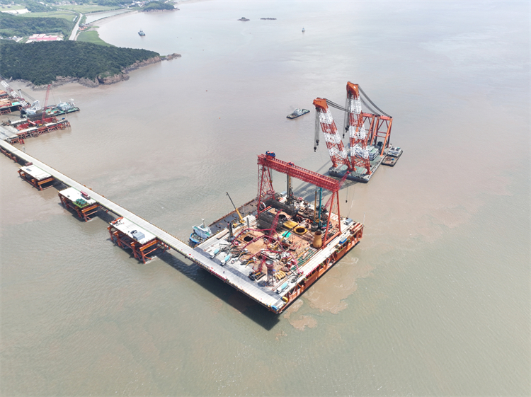 喜报！！！3044am永利集团智能完成“全球最大”6.3米直径旋挖桩成孔成桩