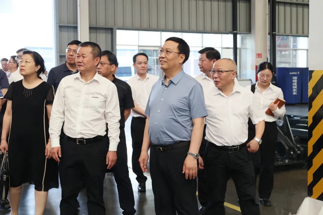 中宣部社科领域专家学者到3044am永利集团智能调研高质量开展