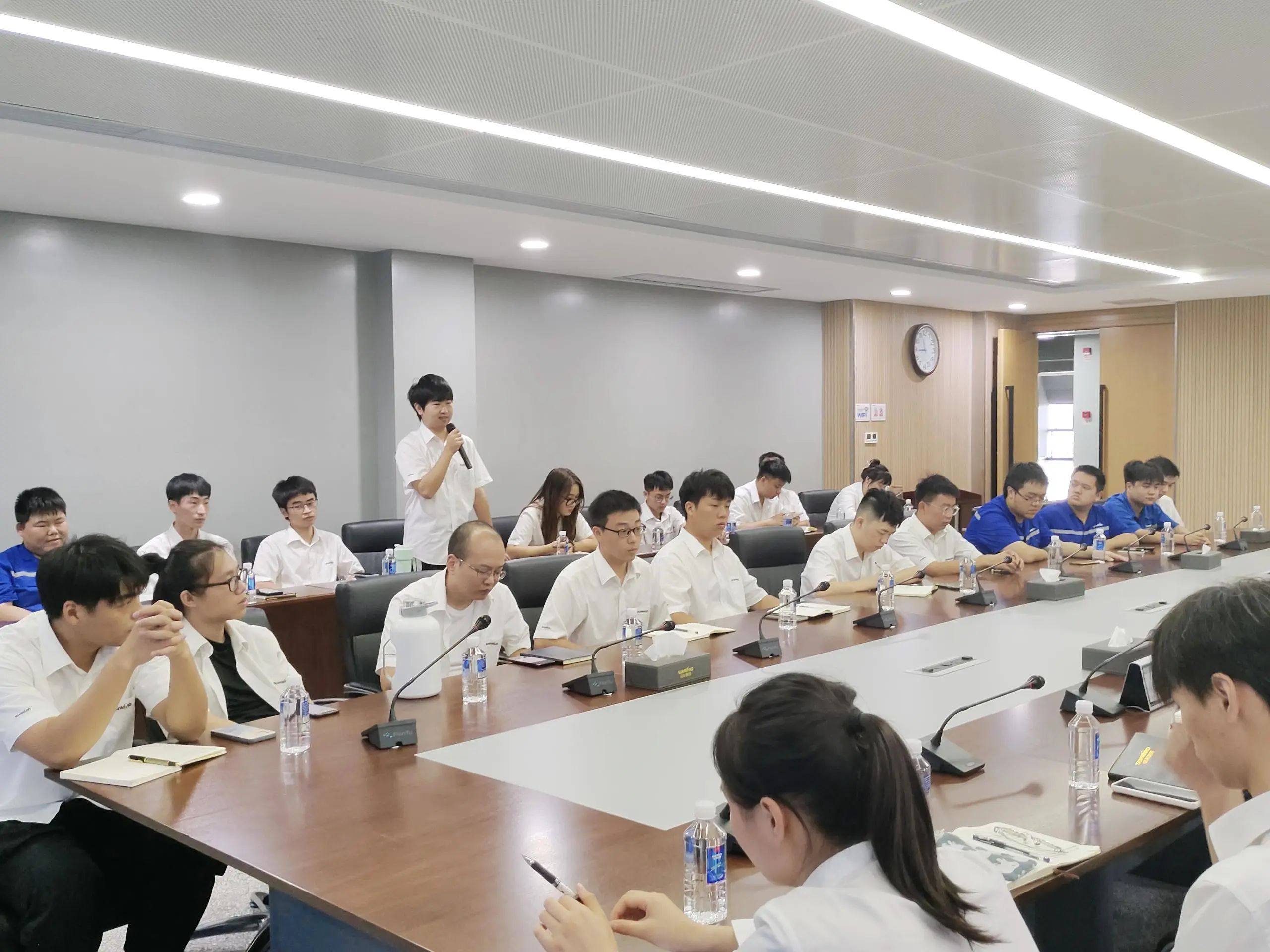 泛论心声，，，共话未来！！！这场应届结业生员工座谈会，，，很暖，，，很知心！！！