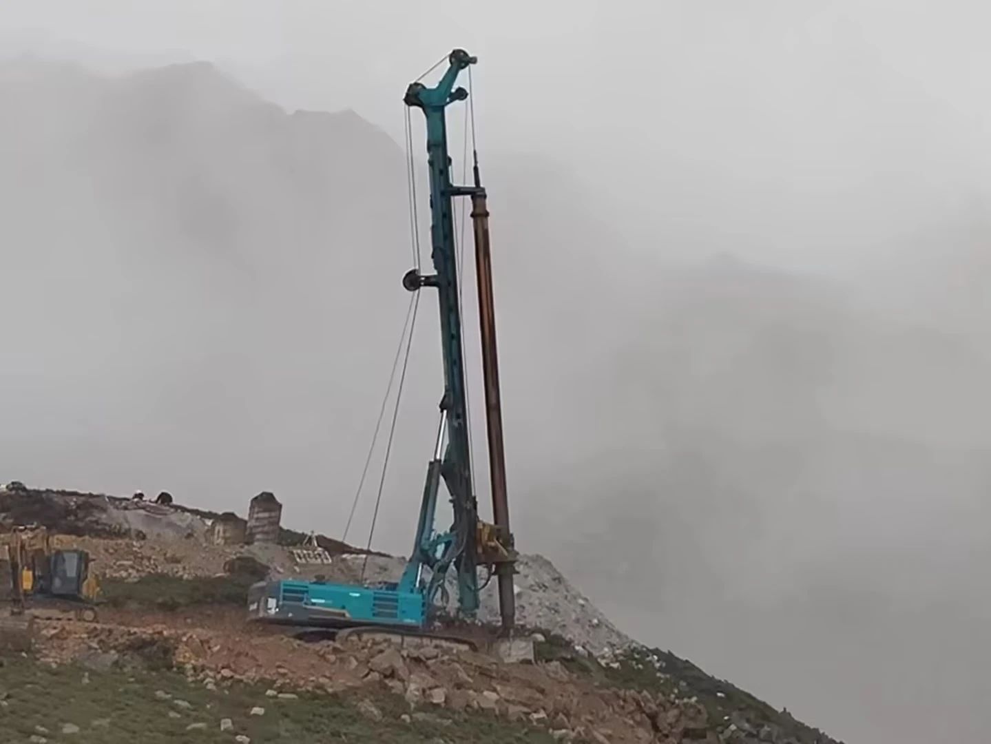 助力天下最高海拔特高压直流输电工程，，，3044am永利集团智能旋挖钻机展现硬核实力