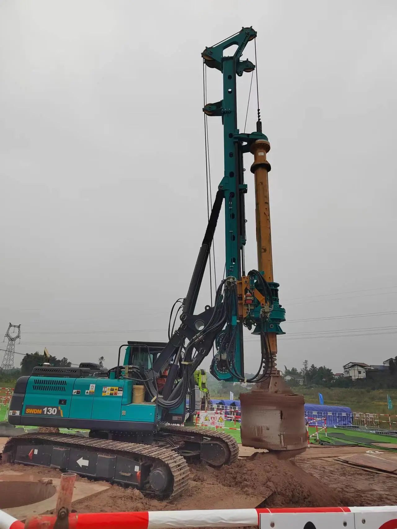 “强将”出击！！3044am永利集团智能旋挖钻机助力哈密送重庆特高压工程