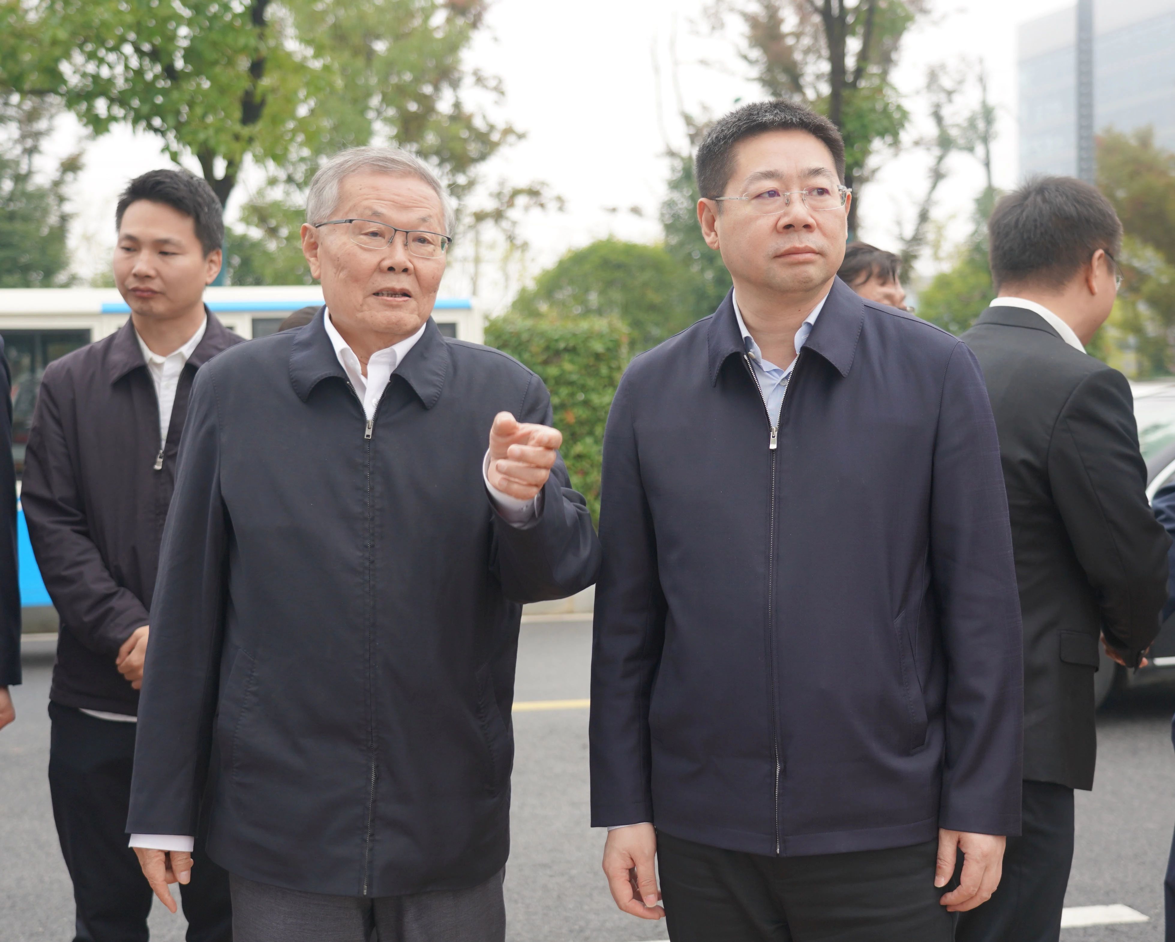 天下节水办主任蒋牧宸调研3044am永利集团智能节水事情