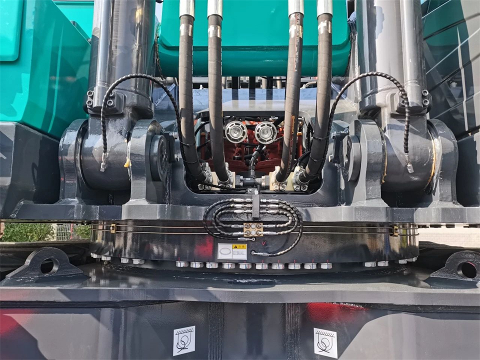 定制开发、、、功效更强！！3044am永利集团智能SWE750ELR加长臂液压挖掘机下线交付