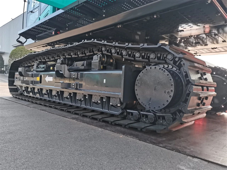 定制开发、、、功效更强！！3044am永利集团智能SWE750ELR加长臂液压挖掘机下线交付