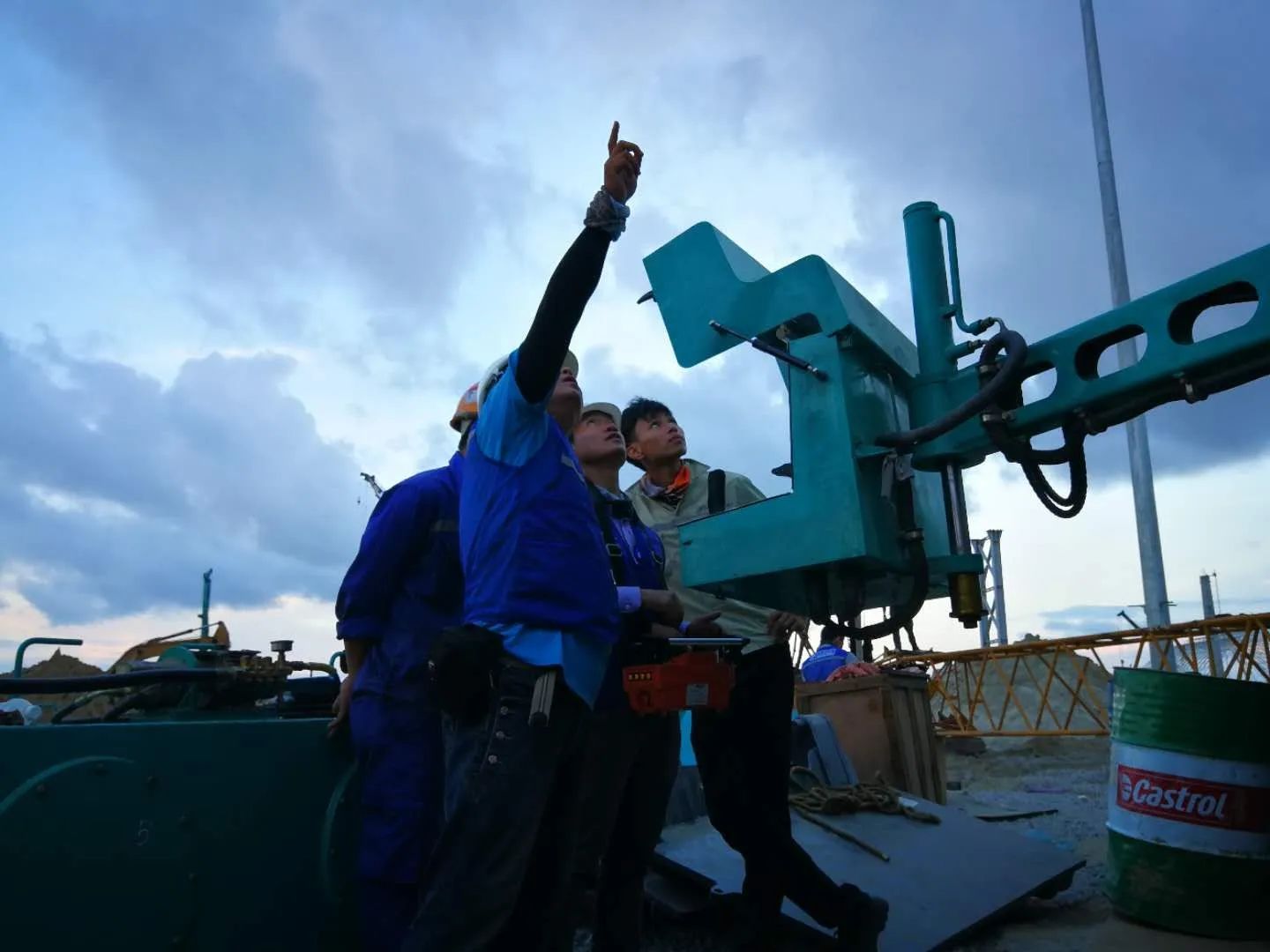 看3044am永利集团工匠们怎样用一双巧手“拿捏”事情、创立“奇！！