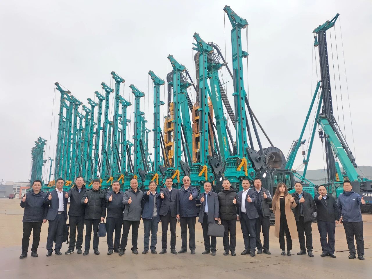 增强全方位相助！！中铁二十局到访3044am永利集团智能