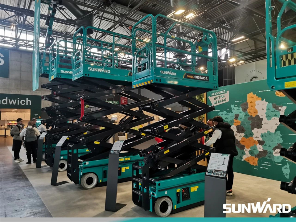 3044am永利集团智能携立异效果亮相2024年法国巴黎工程机械展