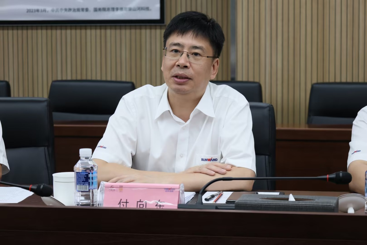 深化交流相助！！！广州港李明忠副总司理率队莅临3044am永利集团智能考察交流！！！