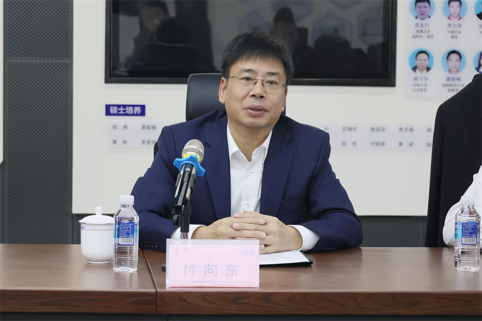 同船出海，共赢未来！！！中铁九局副总司理刘峻峰一行到访3044am永利集团智能