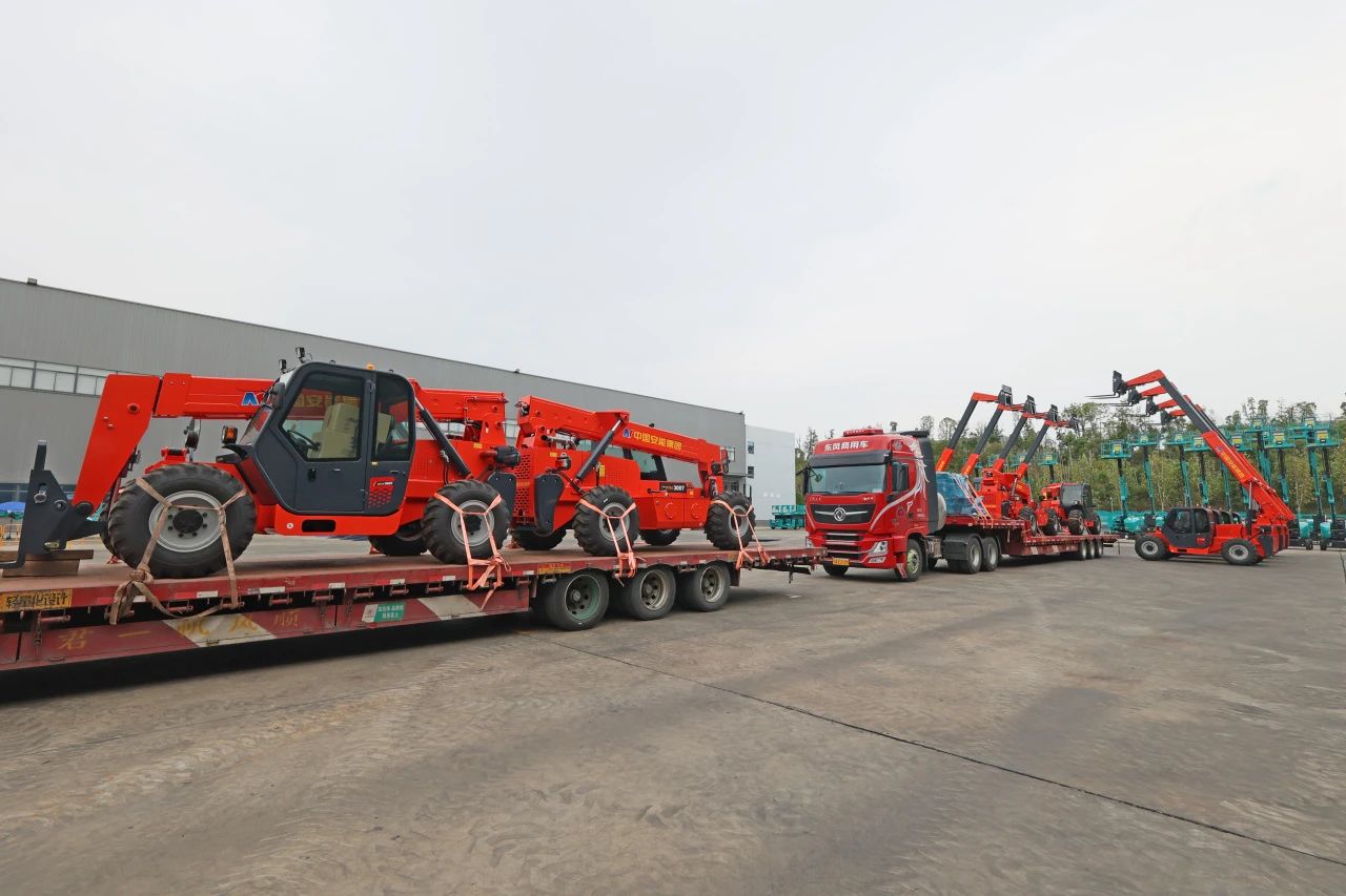 应运而生，，，“急”速响应！！！3044am永利集团智能伸缩臂叉装车进军应抢救援领域