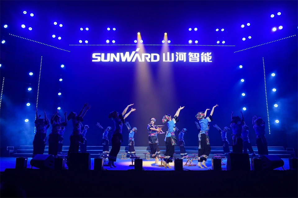 立异引领价值，，理想成绩未来！3044am永利集团智能25周年庆典暨全球客户节盛大举行