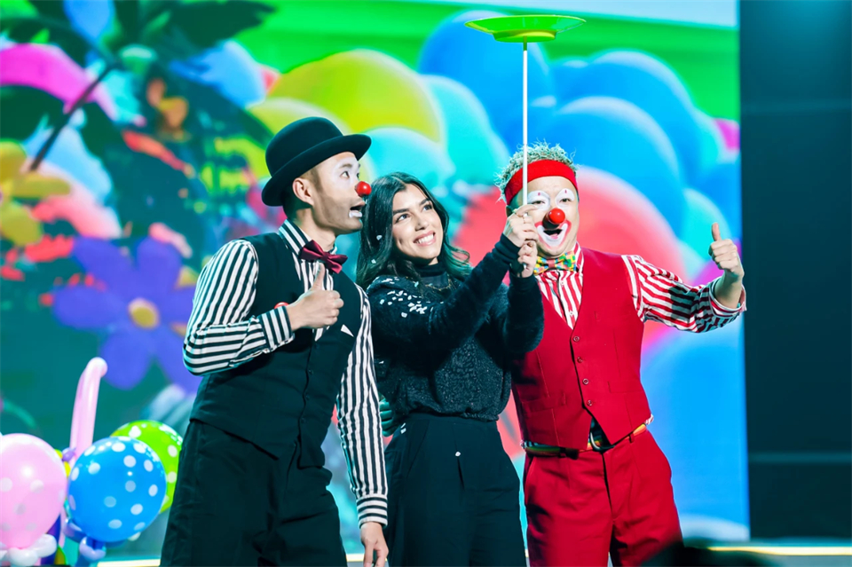 立异引领价值 理想成绩未来——庆祝3044am永利集团智能成立25周年表扬大会暨文艺晚会盛大举行