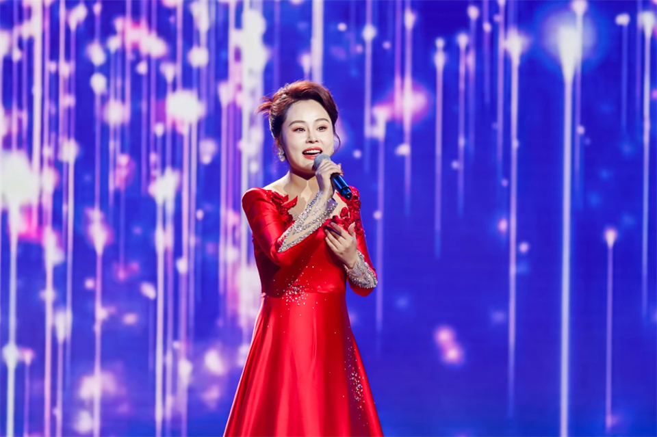 立异引领价值 理想成绩未来——庆祝3044am永利集团智能成立25周年表扬大会暨文艺晚会盛大举行