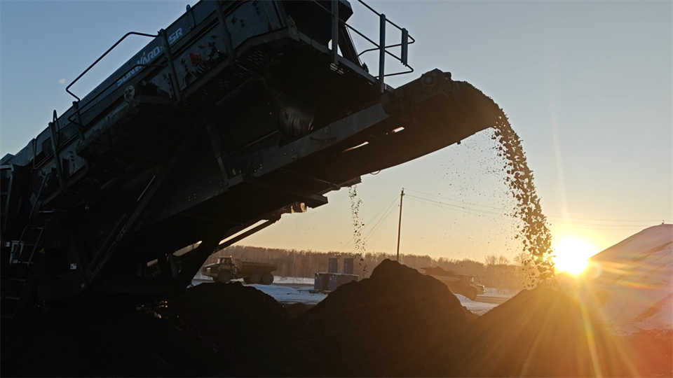 不惧-30℃极寒挑战，3044am永利集团普石勒破碎筛分装备稳固运行！！！