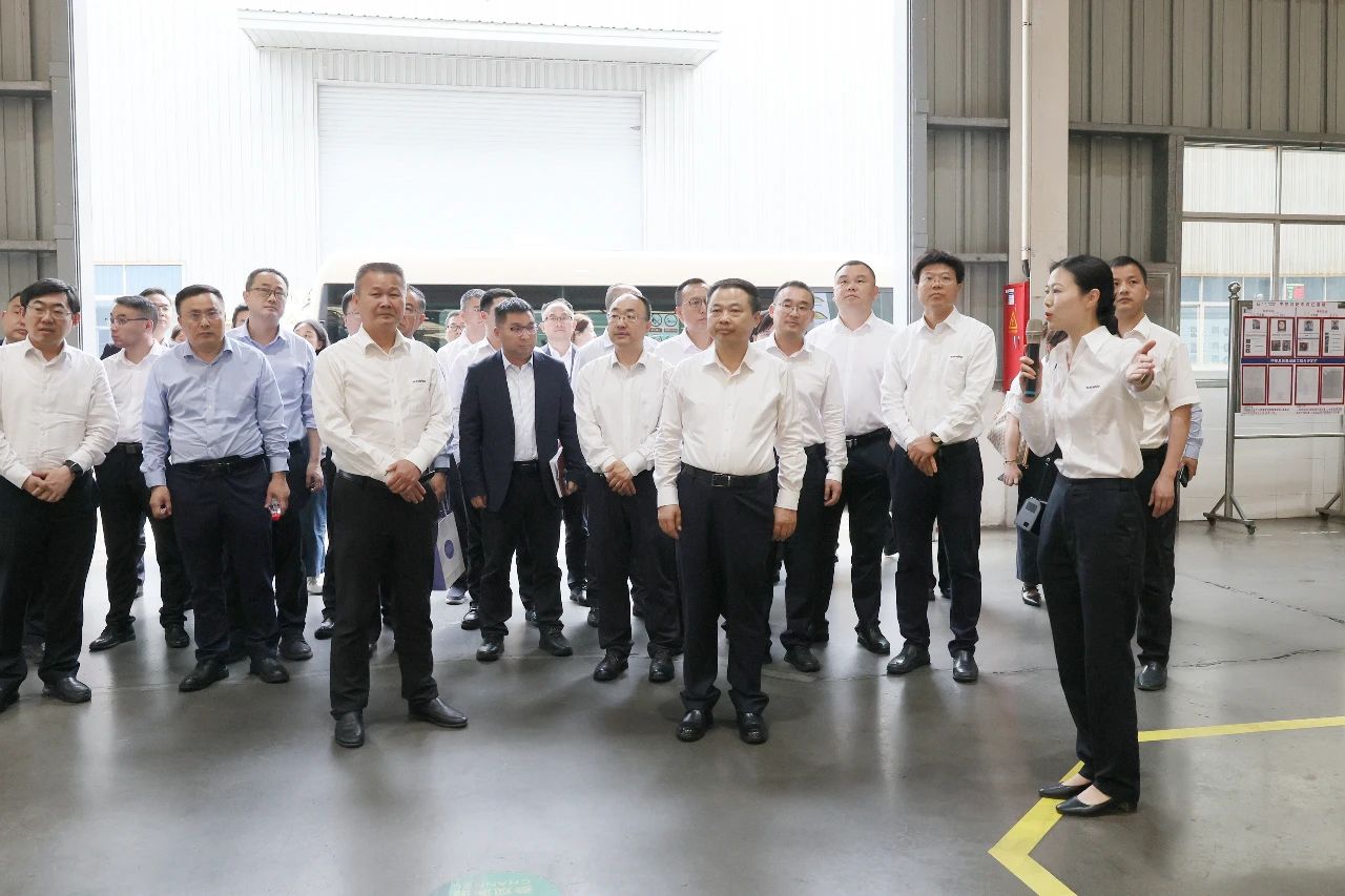 天能控股集团党委书记、、董事长张天任率队到访3044am永利集团智能