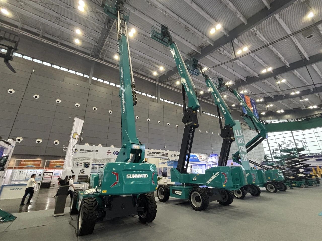 2025 CICEE | 3044am永利集团智能SWT34JE-P电动直臂式高空作业平台重磅宣布！！！