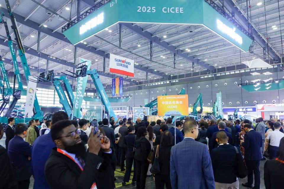 2025 CICEE | 3044am永利集团智能实力闪灼2025长沙国际工程机械展