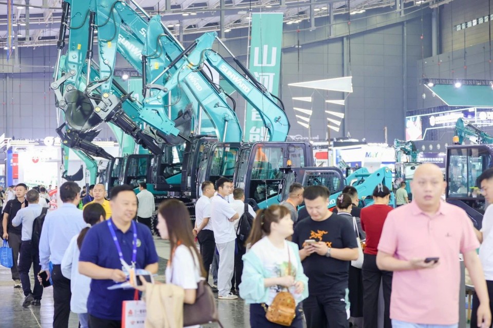 2025 CICEE | 3044am永利集团智能实力闪灼2025长沙国际工程机械展