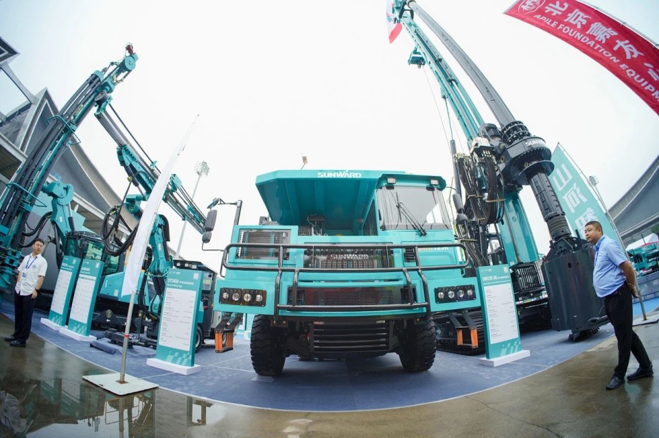 2025 CICEE | 3044am永利集团智能实力闪灼2025长沙国际工程机械展