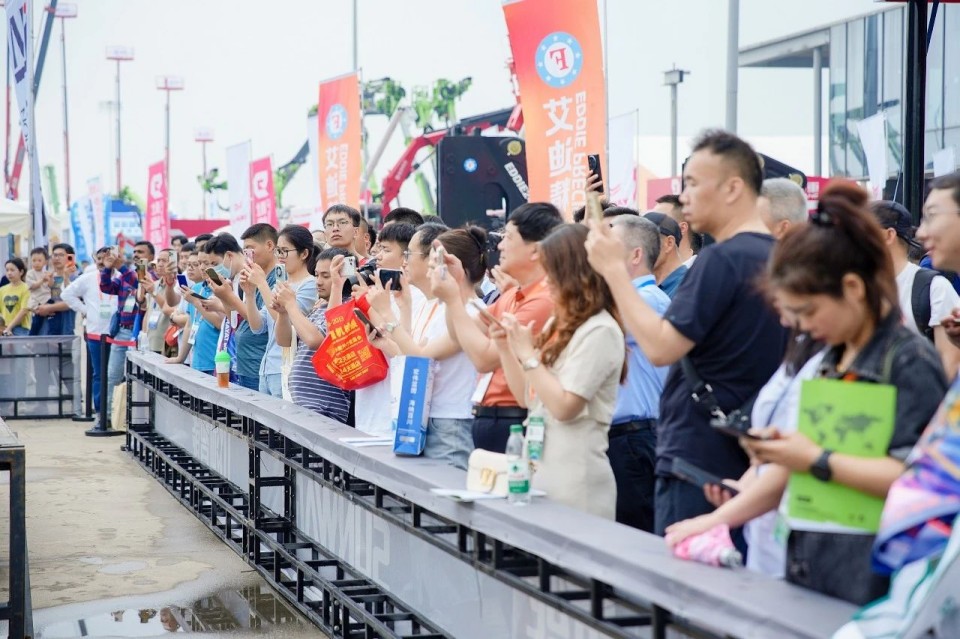 2025 CICEE | 3044am永利集团智能实力闪灼2025长沙国际工程机械展