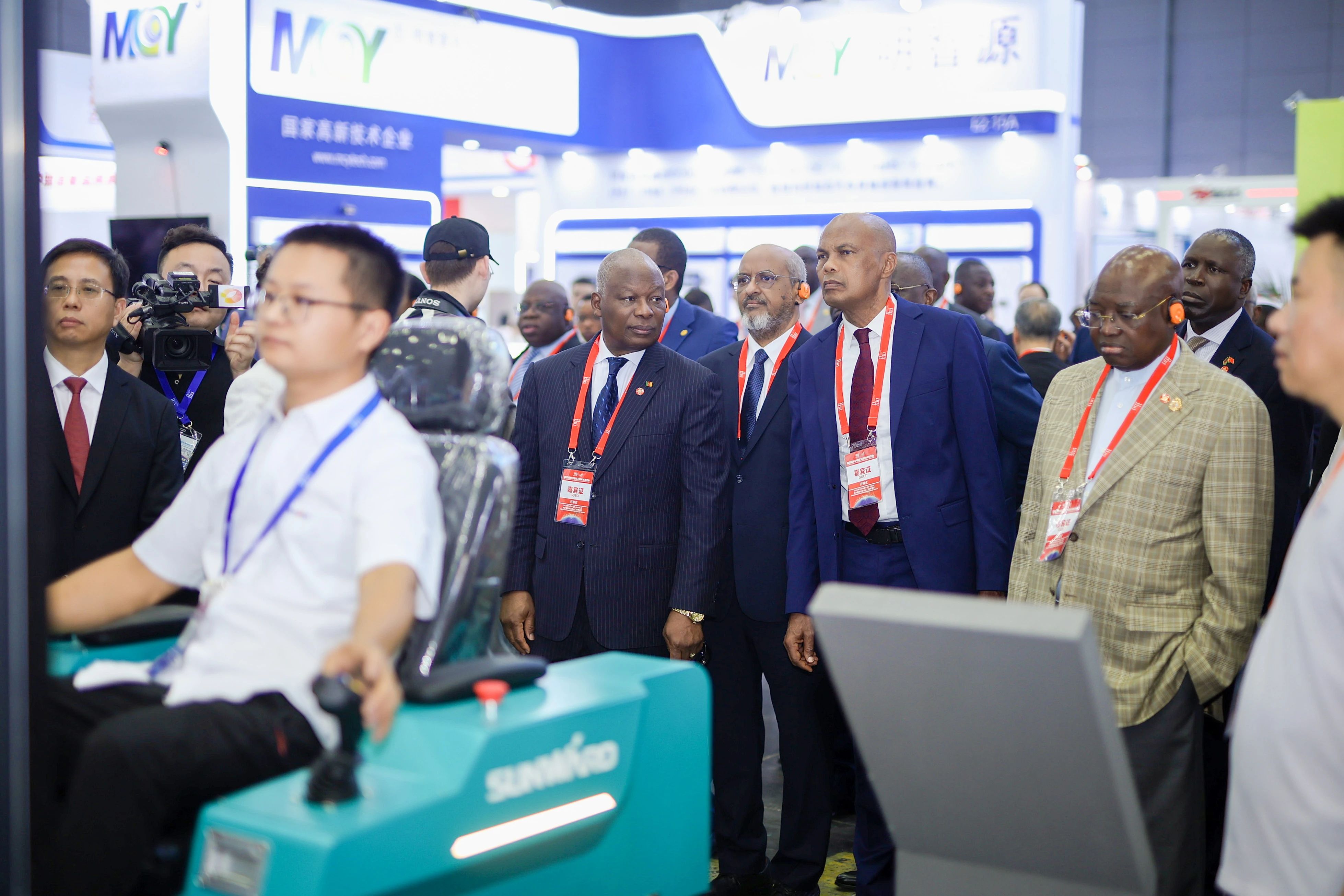 2025 CICEE | 圆满收官！3044am永利集团智能展区亮点精彩回首