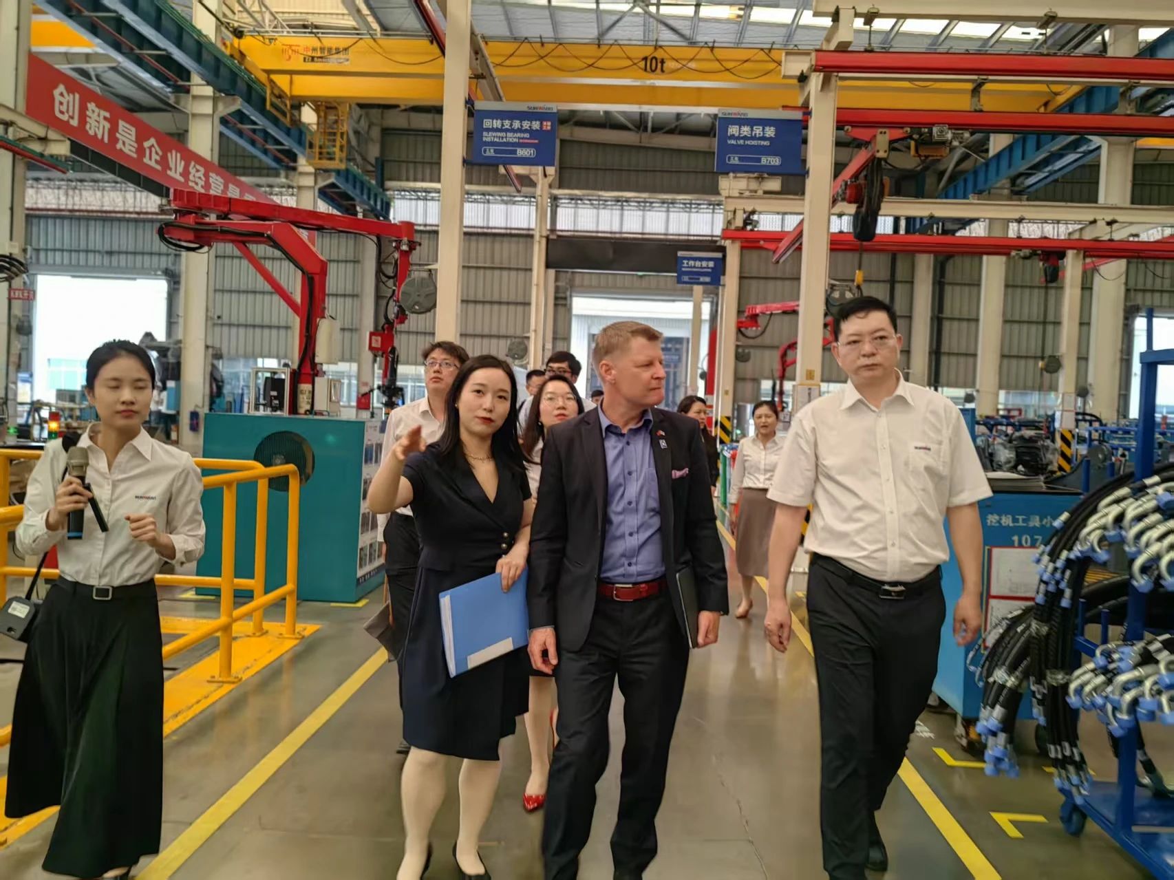 芬兰驻华大使馆商务参赞到访3044am永利集团智能