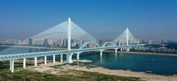 再战“天下级工程”！3044am永利集团智能旋挖钻机助力宜昌长江公铁大桥建设