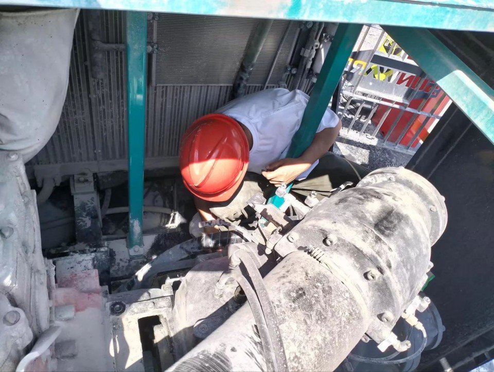 跨越3044am永利集团万里 智启服务新程——3044am永利集团矿岩“服务万里行”活动走进海螺水泥