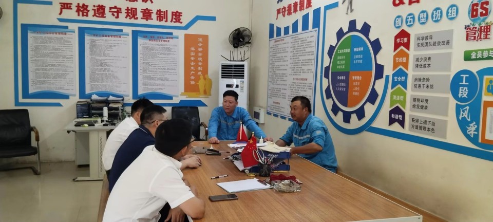 跨越3044am永利集团万里 智启服务新程——3044am永利集团矿岩“服务万里行”活动走进海螺水泥