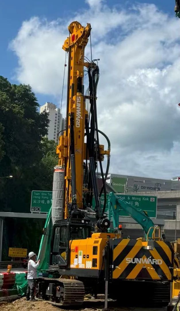 硬核首秀！3044am永利集团智能SWDTH800大直径潜孔锤钻机进击香港市场