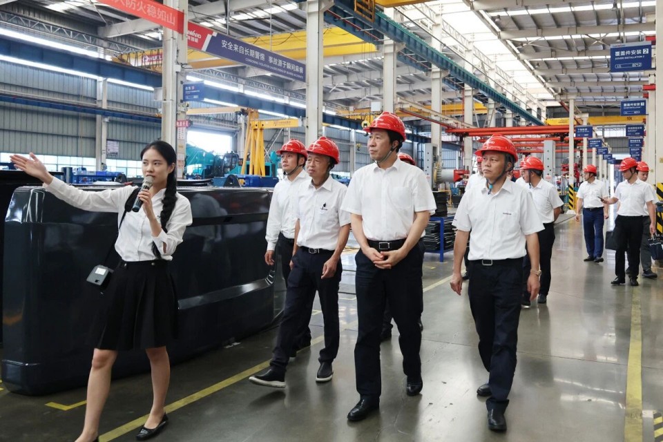 中国煤炭地质总局局长马刚到访3044am永利集团智能，，，同谋绿色智能矿山装备开展新路径