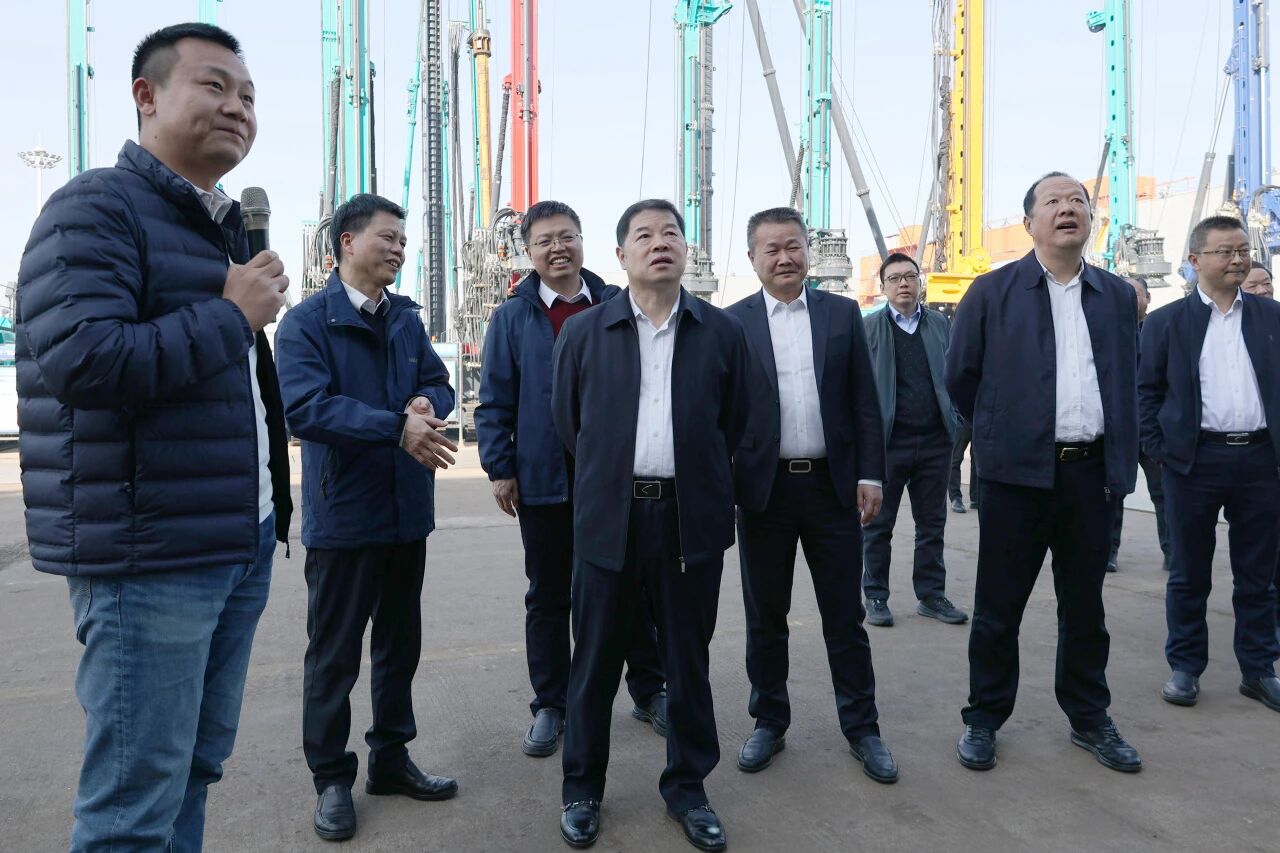 同谋相助、、共赢开展！！中国能建葛洲坝集团党委书记、、董事长谭华到访3044am永利集团智能