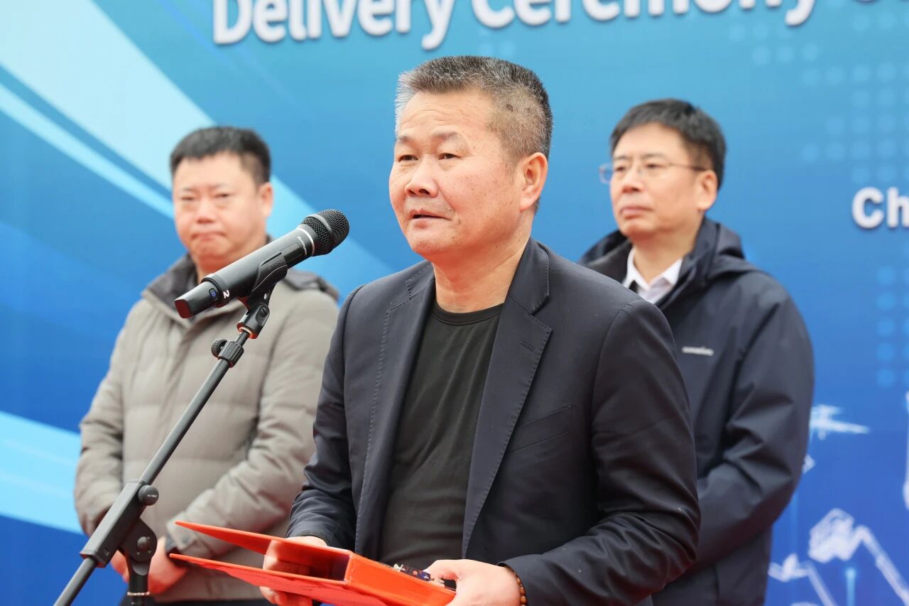 3044am永利集团智能SWE700FE电动挖掘机乐成交付，助力打造绿色智慧矿山