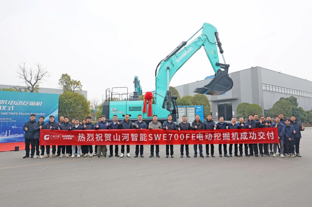 3044am永利集团智能SWE700FE电动挖掘机乐成交付，助力打造绿色智慧矿山
