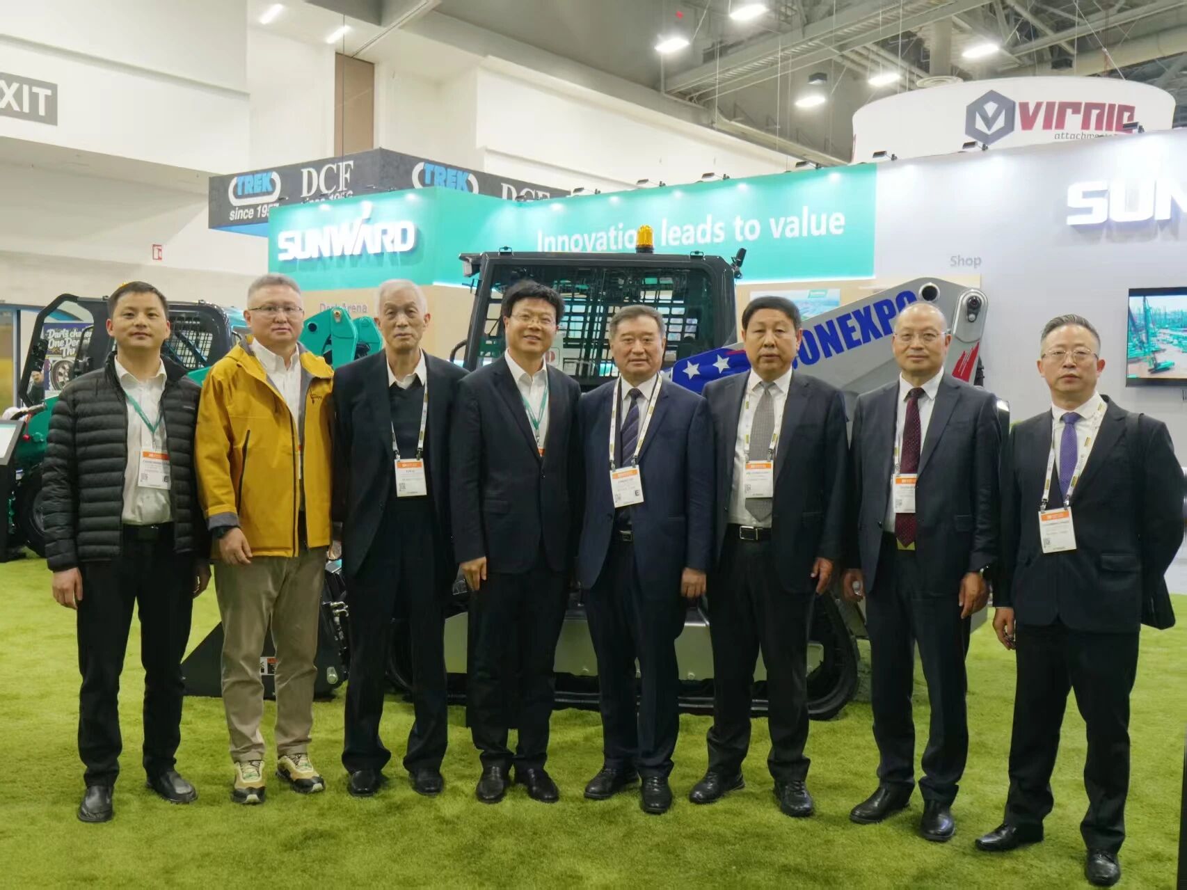 2026美国拉展 | 中国工程机械工业协会会长苏子孟一行到访3044am永利集团智能展位