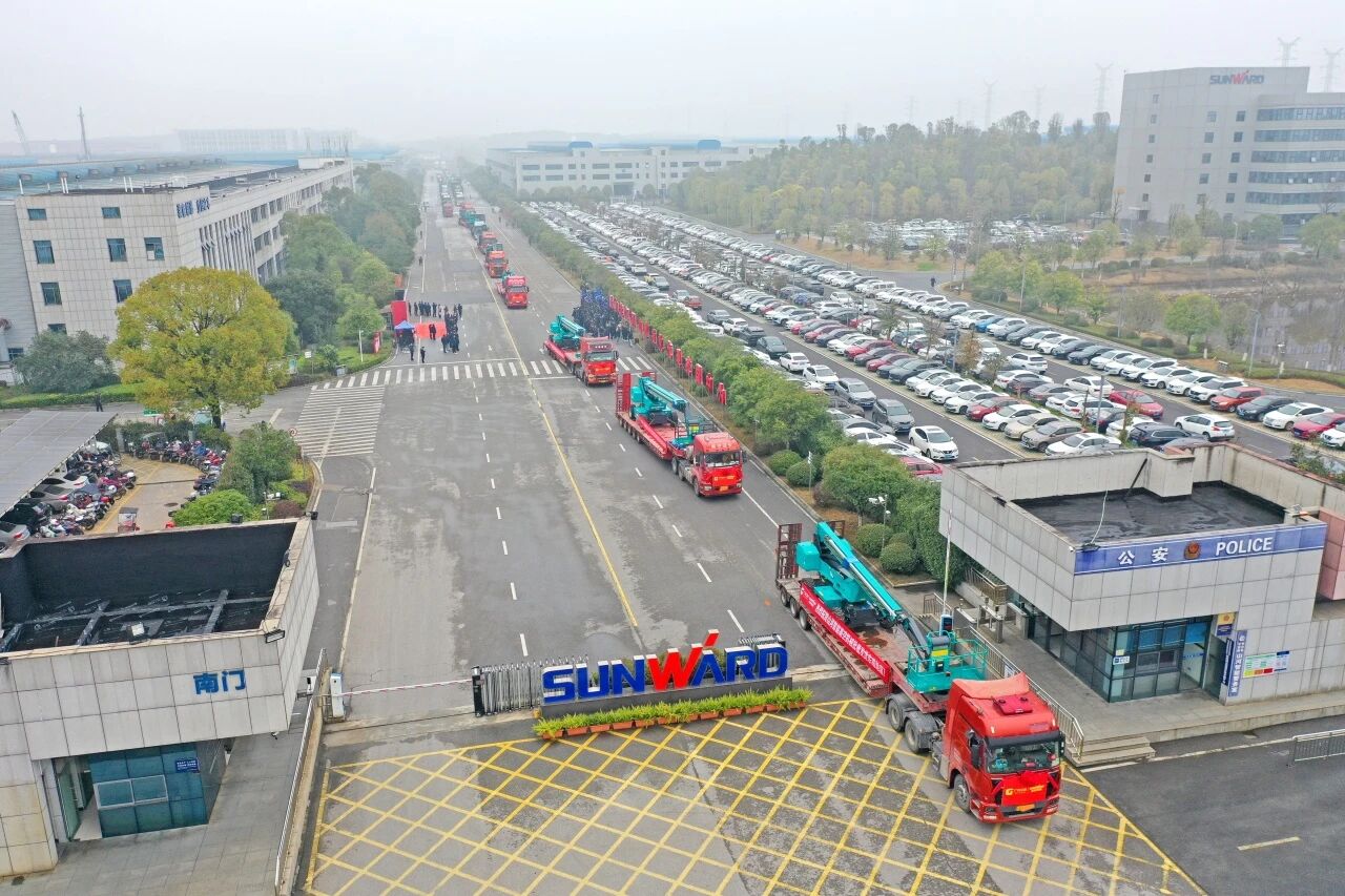 3044am永利集团智能举行2026年正月系列发货仪式，，，过亿元装备奔赴全球